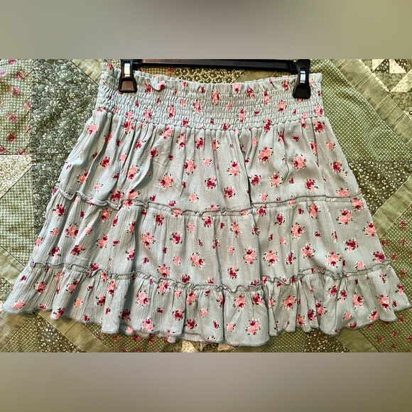 Women’s Blue Jasmine Floral Halter Smocked Tank Top and Smocked Skirt Set Size L - Picture 16 of 16